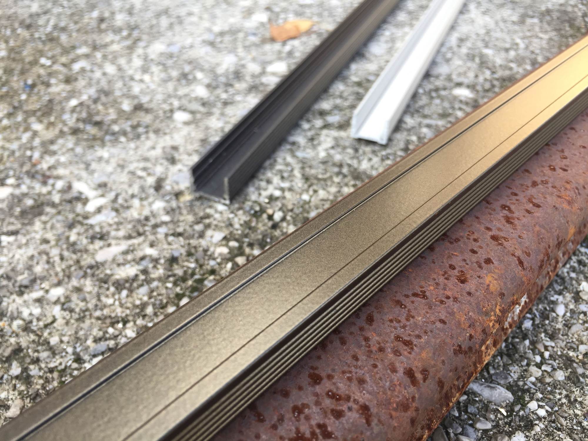 Na nossa filosofia não existem acabamentos padrão.
Cada projeto, produto ou local pode ser único.